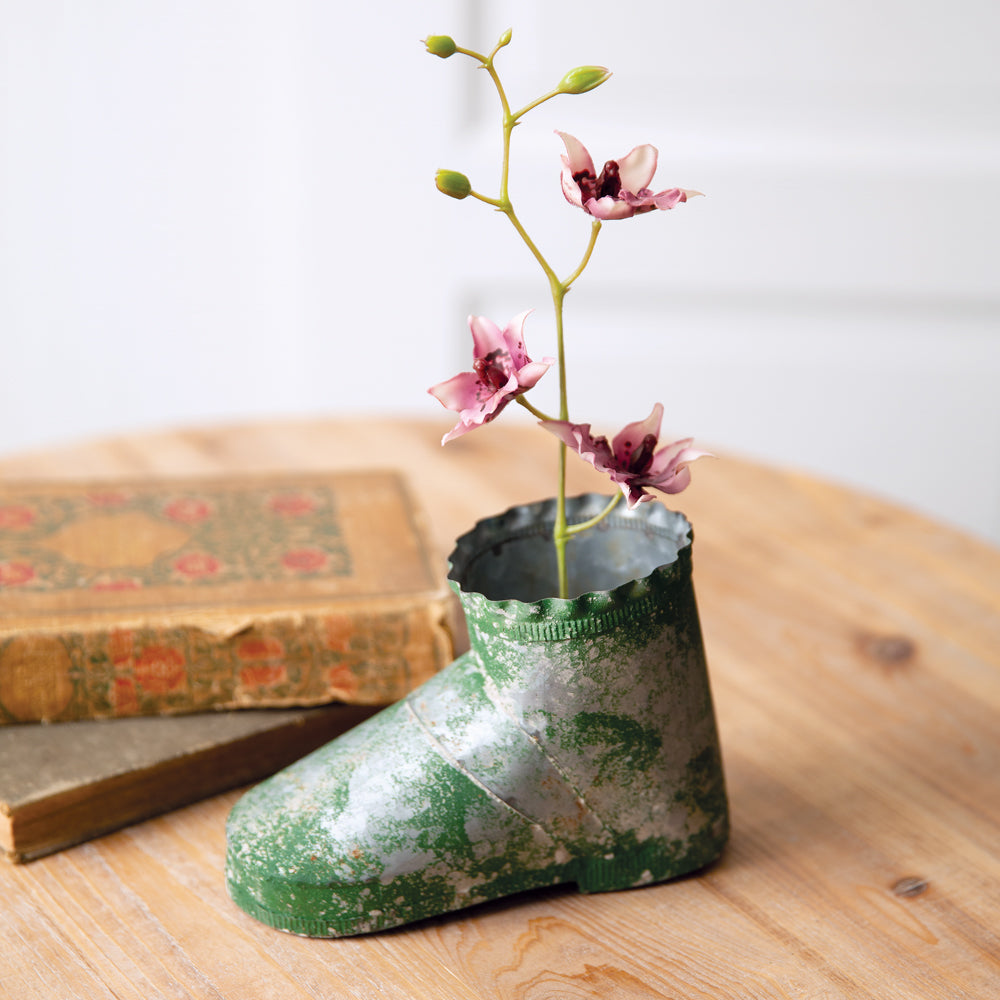 Rusty Boot Planter