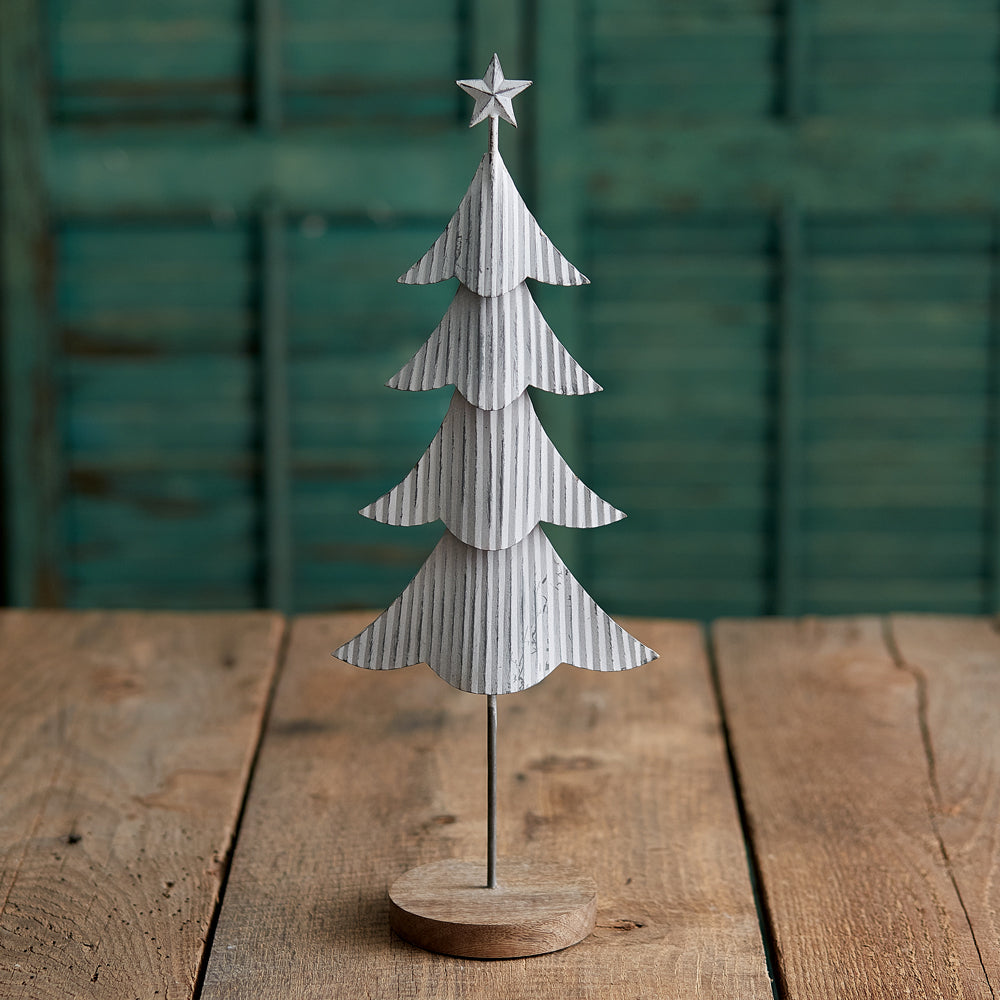 Farmhouse Christmas Tree